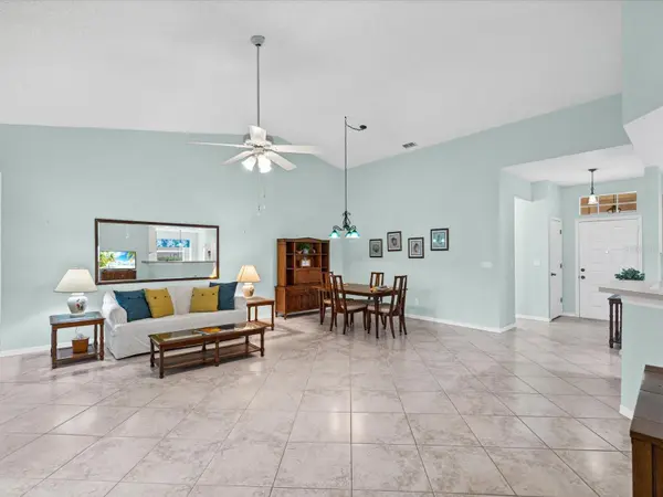 830 MCCALLISTER AVE, Sun City Center, FL 33573
