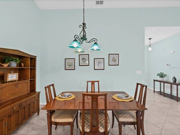 830 MCCALLISTER AVE, Sun City Center, FL 33573