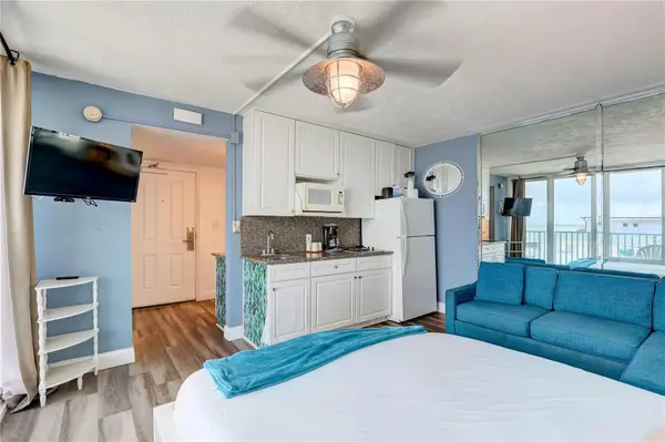 9980 GULF BLVD #522, Treasure Island, FL 33706