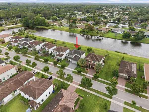 3266 DUNNING DR, Royal Palm Beach, FL 33411