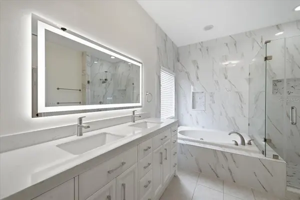 1333 LINDENWOOD DR, Tarpon Springs, FL 34688