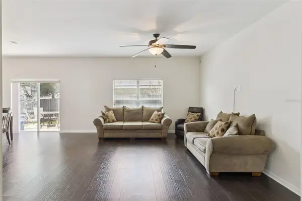 725 STAR POINTE DR, Seffner, FL 33584