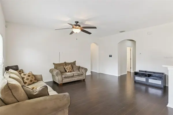 725 STAR POINTE DR, Seffner, FL 33584