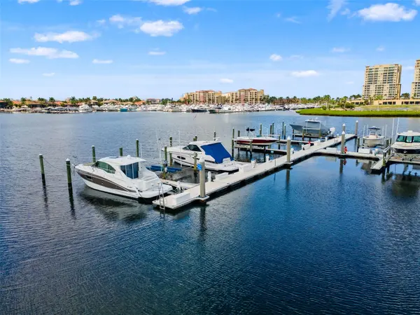 1105 3RD ST E, Palmetto, FL 34221