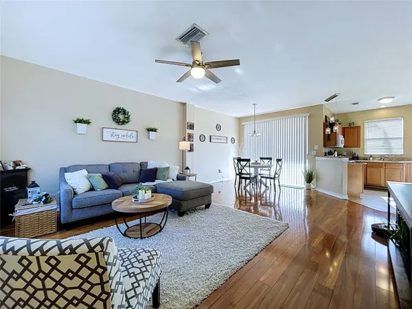 12207 COUNTRY WHITE CIR, Tampa, FL 33635