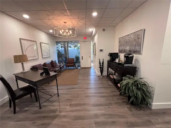 515 W BAY ST #100, 101, Tampa, FL 33606
