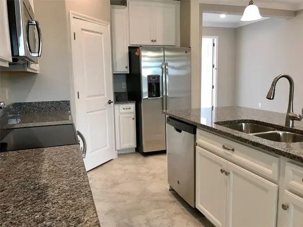 18672 NOBLE CASPIAN DR, Lutz, FL 33558