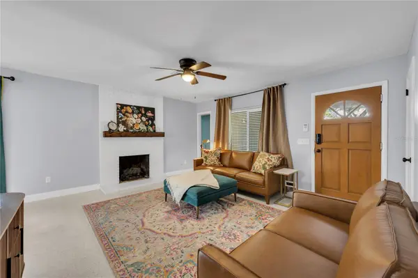10509 ORANGE GROVE DR, Tampa, FL 33618