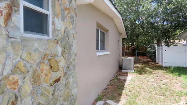 12208 105TH ST, Largo, FL 33773