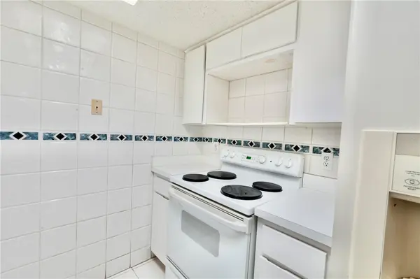4718 CHRISTA CT #317, Tampa, FL 33614