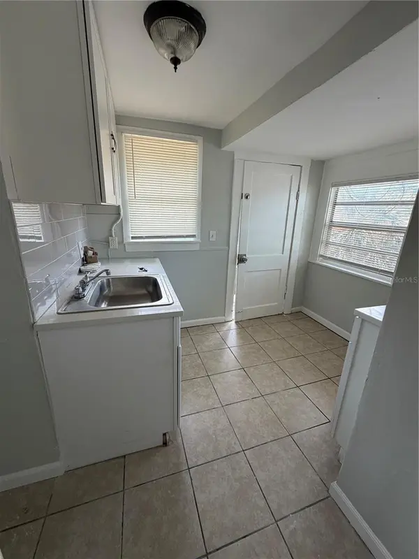 1701 14TH ST S #B, St Petersburg, FL 33705