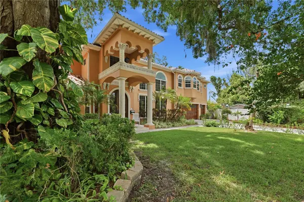 10307 RECLINATA LN, Tampa, FL 33618