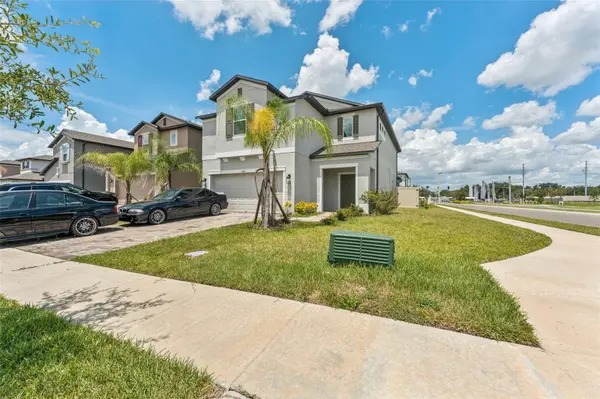 3047 ADAMS CROSS DR, Zephyrhills, FL 33540