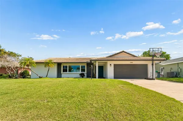 13901 88TH TER, Seminole, FL 33776