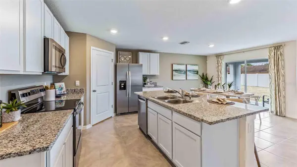 35100 VALLEY RIDGE RD, Dade City, FL 33525