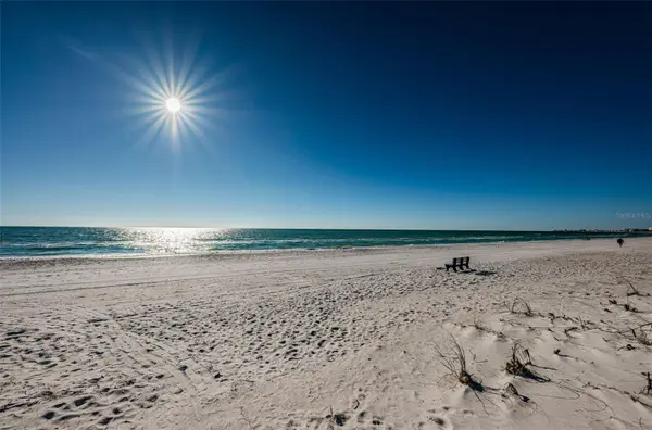 9550 W GULF BLVD, Treasure Island, FL 33706
