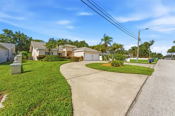 2708 W OSBORNE AVE, Tampa, FL 33614