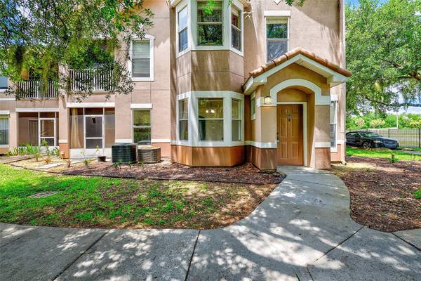 18138 VILLA CREEK DR #18138, Tampa, FL 33647