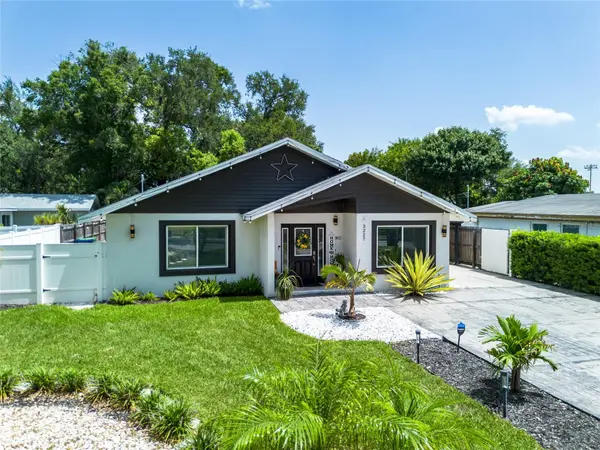 3227 W SPRUCE ST, Tampa, FL 33607