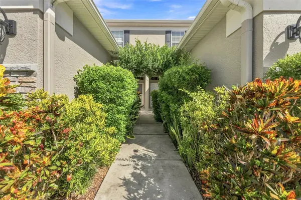 11220 WINDSOR PLACE CIR, Tampa, FL 33626