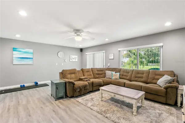 2376 HANOVER DR, Dunedin, FL 34698