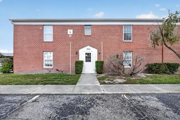 8522 10TH ST N #D, St Petersburg, FL 33702