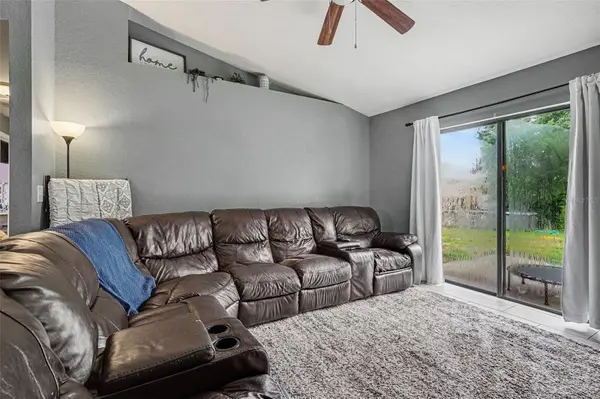 2435 PARKLAND DR, Lakeland, FL 33811
