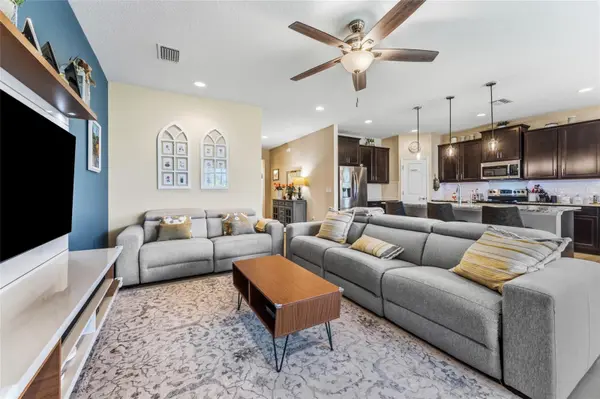 12530 CANDLEBERRY CIR, Tampa, FL 33635