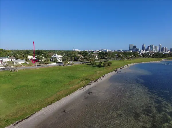 1817 BEACH DR SE, St Petersburg, FL 33705