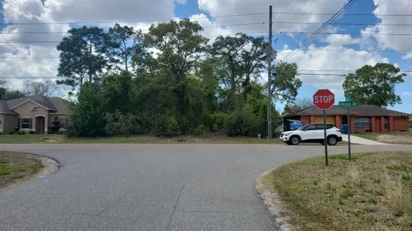 12083 LINDEN DR, Spring Hill, FL 34608