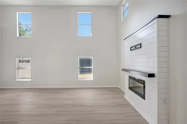 7861 COUNTRY CHASE AVE, Lakeland, FL 33810