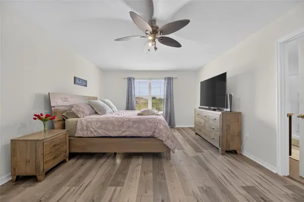 8115 HARWICH PORT LN, Gibsonton, FL 33534