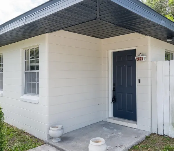 2421 LINSEY ST, Tampa, FL 33605