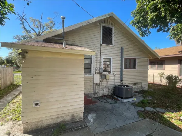 1511 19TH AVE S, St Petersburg, FL 33705