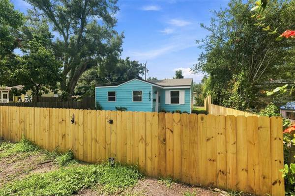 2960 EMERSON AVE S, St Petersburg, FL 33712