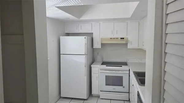 6328 NEWTOWN CIR #B2, Tampa, FL 33615