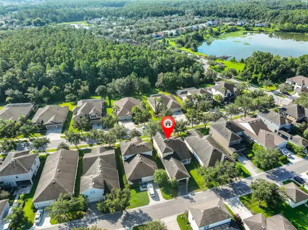 7912 HAMPTON LAKE DR, Tampa, FL 33647