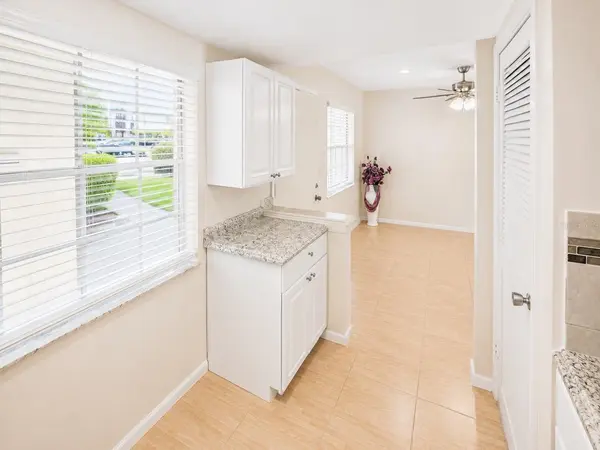 946 VIRGINIA ST #104, Dunedin, FL 34698