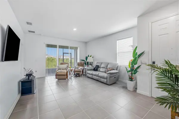 2541 BENDING BONSAI DR, Wesley Chapel, FL 33543