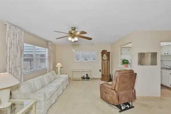 1811 BEDFORD LN #163, Sun City Center, FL 33573