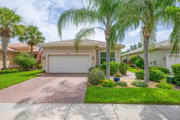 15824 AMBER FALLS DR, Wimauma, FL 33598