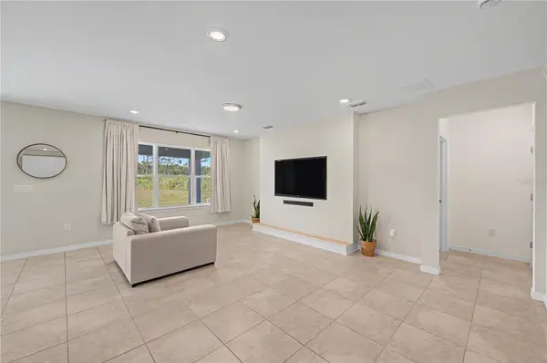 3891 CAPRI COAST DR, Plant City, FL 33565