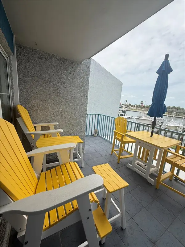 315 MEDALLION BLVD #H, Madeira Beach, FL 33708