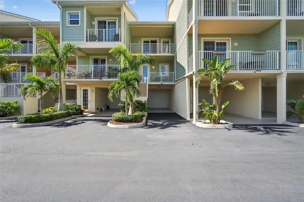 3266 MANGROVE POINT DR, Ruskin, FL 33570