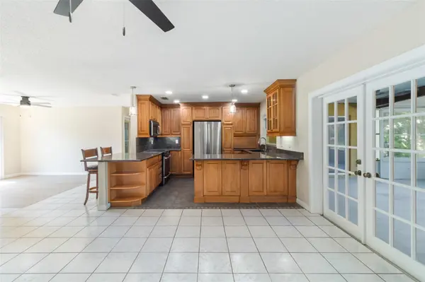3215 LAKE SAXON DR, Land O Lakes, FL 34639