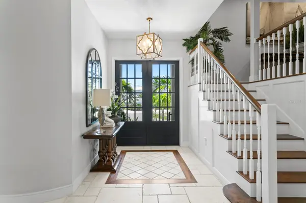 220 N HARBOR DR, Holmes Beach, FL 34217