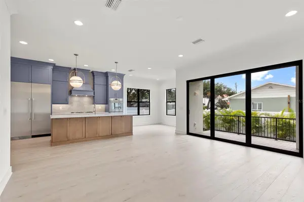 4302 W OBISPO ST, Tampa, FL 33629