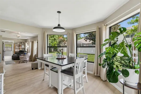 525 WALKER RD, Safety Harbor, FL 34695
