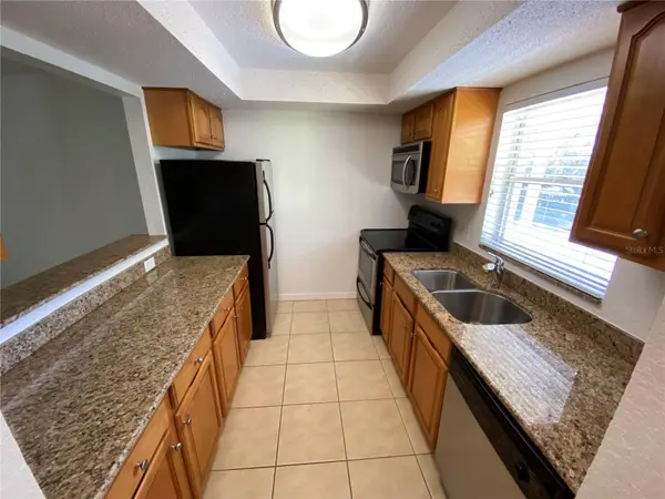 972 LA COSTA CIR #8, Sarasota, FL 34237