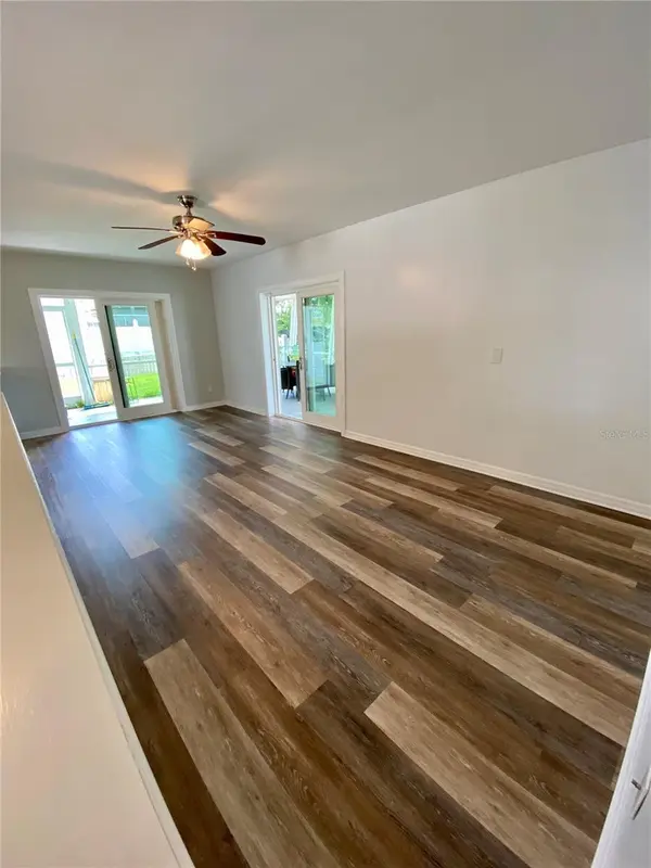 809 JACARANDA DR, Largo, FL 33770